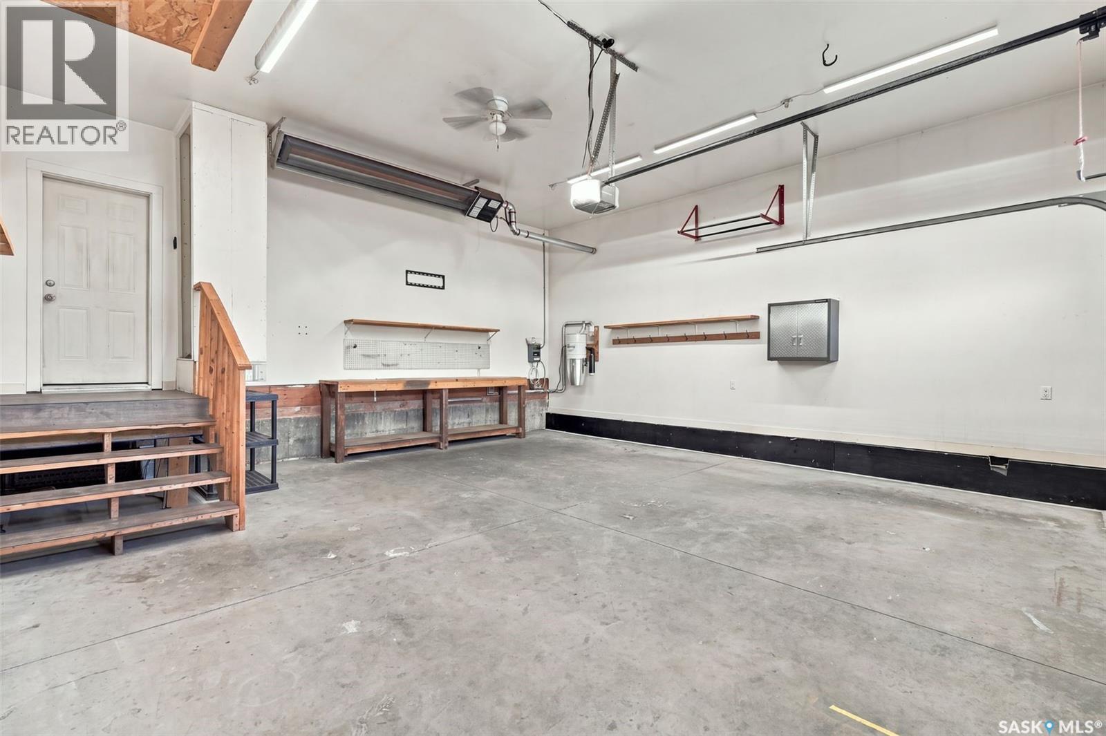 638 Aspen CRESCENT - Image 40