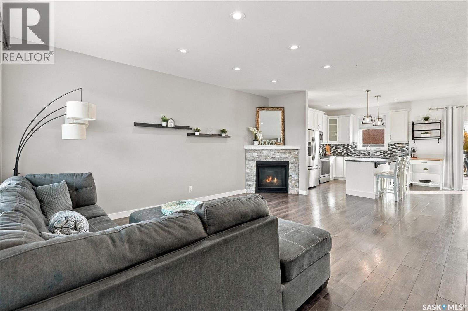 638 Aspen CRESCENT - 5