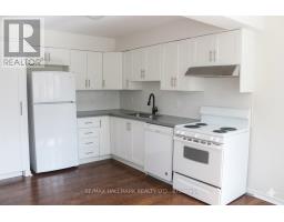 222 Broadway Avenue, Toronto, ON M4P1V9 Photo 11
