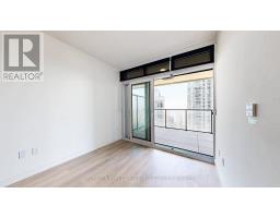 2207 - 1 Concord Cityplace Way, Toronto, ON M5V0X3 Photo 15