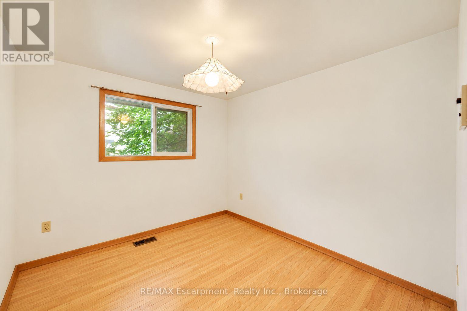 326 WALKERS LINE, Burlington (Roseland) — photo 11