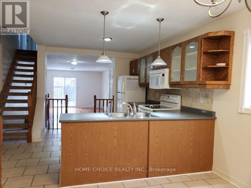 11 VIOLET STREET, Barrie (Holly) — photo 6