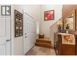 Living room - 29 Brightoncrest Heights Se, Calgary, AB T2Z0X4 Photo 9