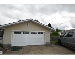 Bedroom 4 - 6 Beverly Av, Spruce Grove, AB T7X1J4 Photo 8