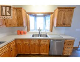 Sunroom - 9114 110a Avenue, Grande Prairie, AB T8X1K3 Photo 9