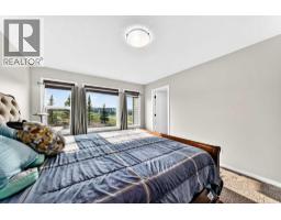 4pc Bathroom - 296 Nolancrest Heights Nw, Calgary, AB T3R0V8 Photo 19