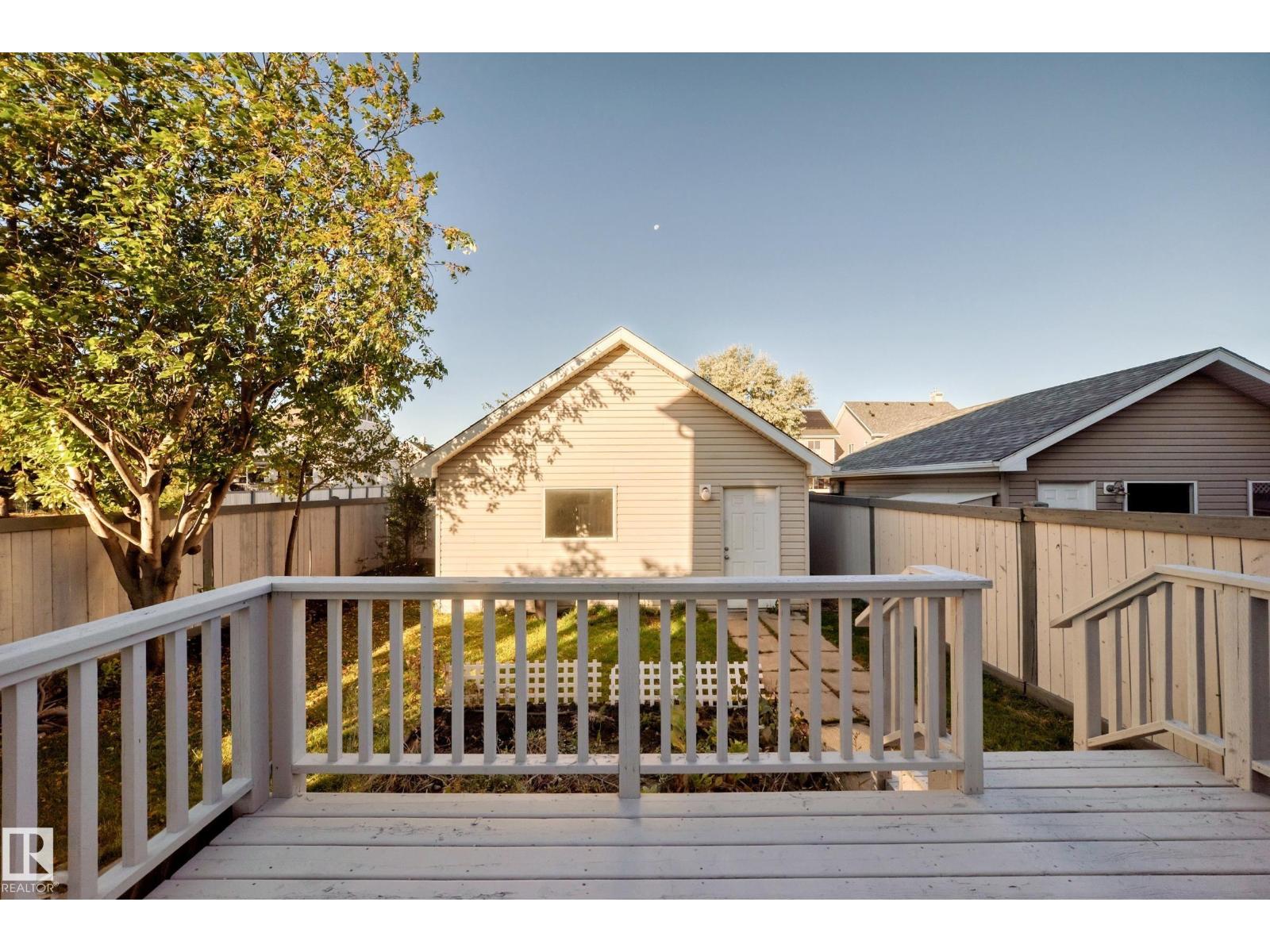 1022 80 ST SW - 50