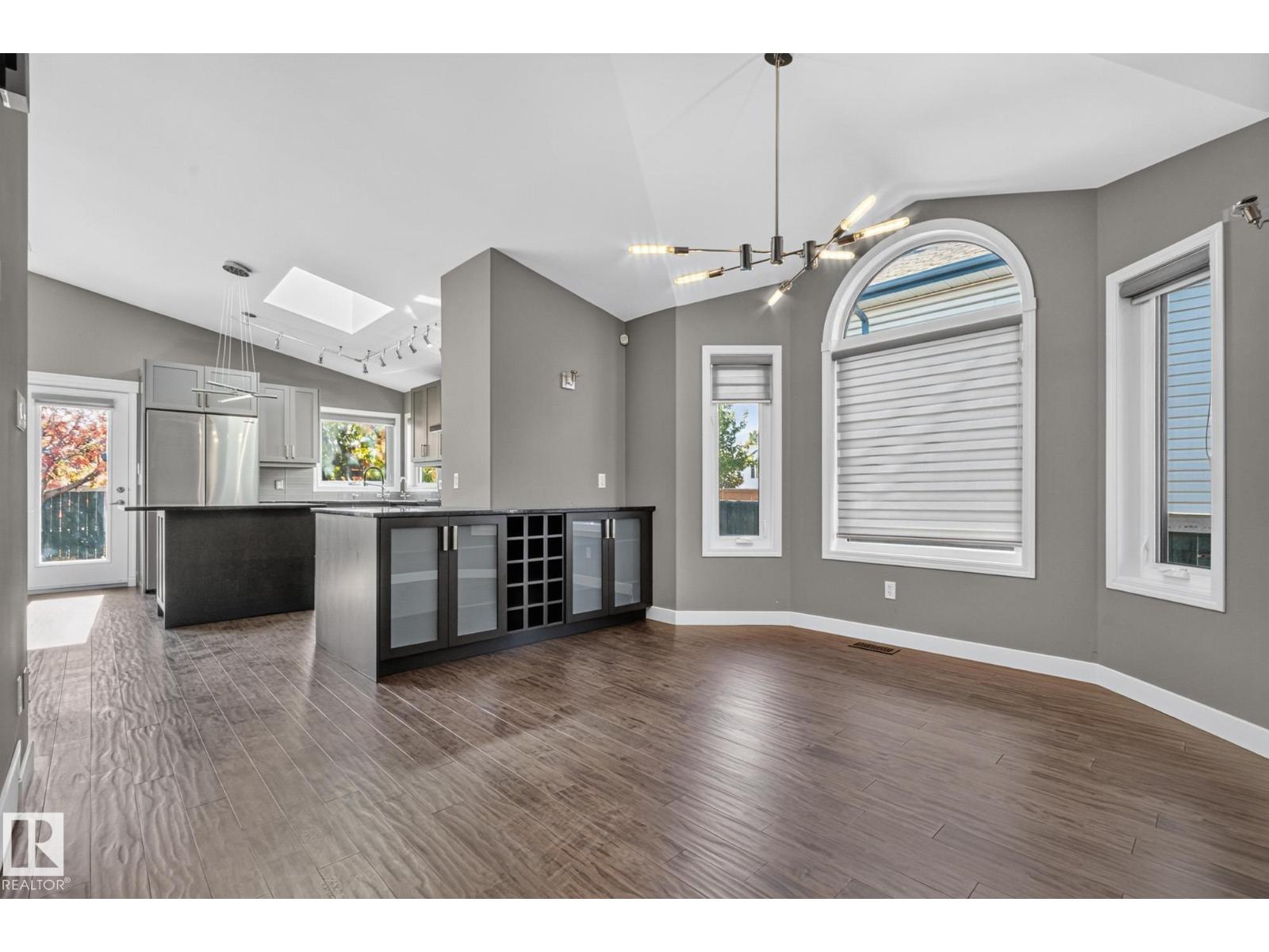 13725 131B AV NW - 11