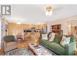 400 Meadowhawk Crescent, Ottawa, ON K2J5W7 Photo 8