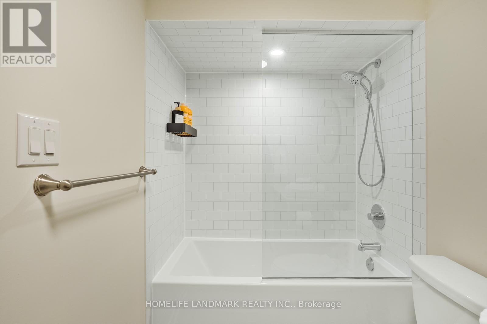 97 MATAWIN LANE, Richmond Hill (Headford Business Park) — photo 2
