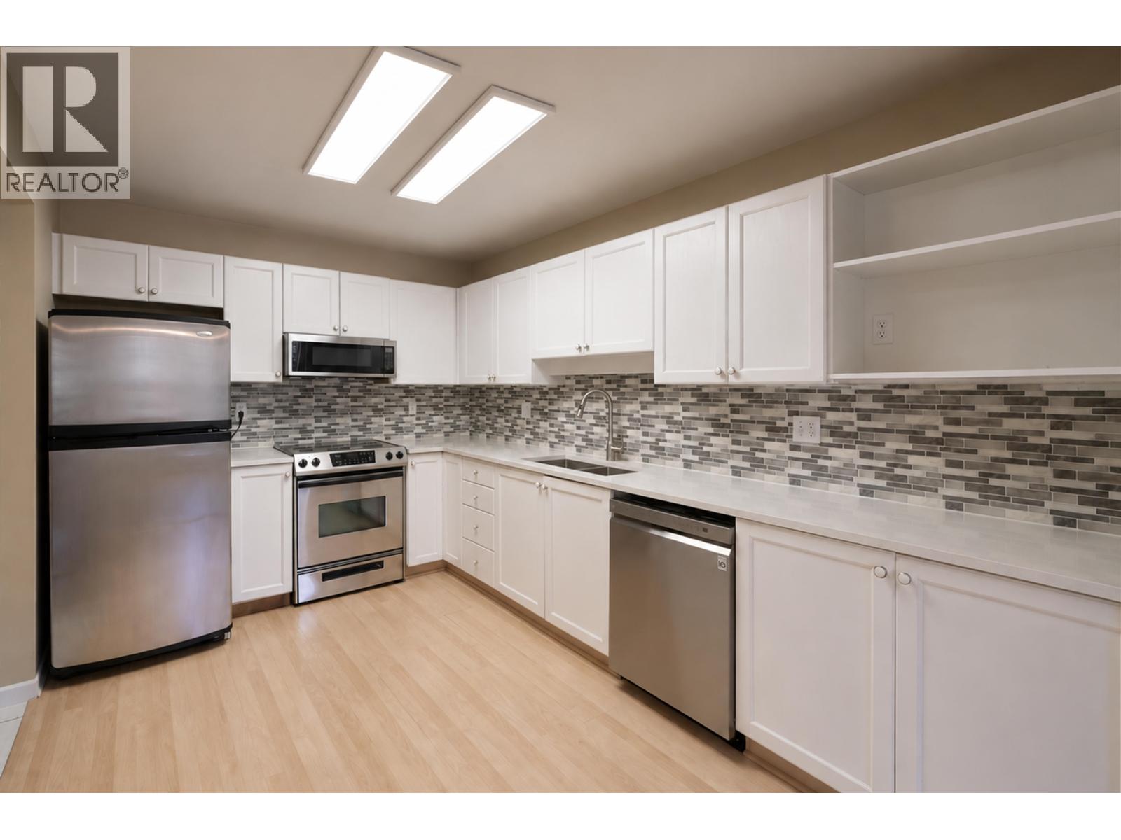 213 19122 122ND AVENUE, Pitt Meadows - Image 1