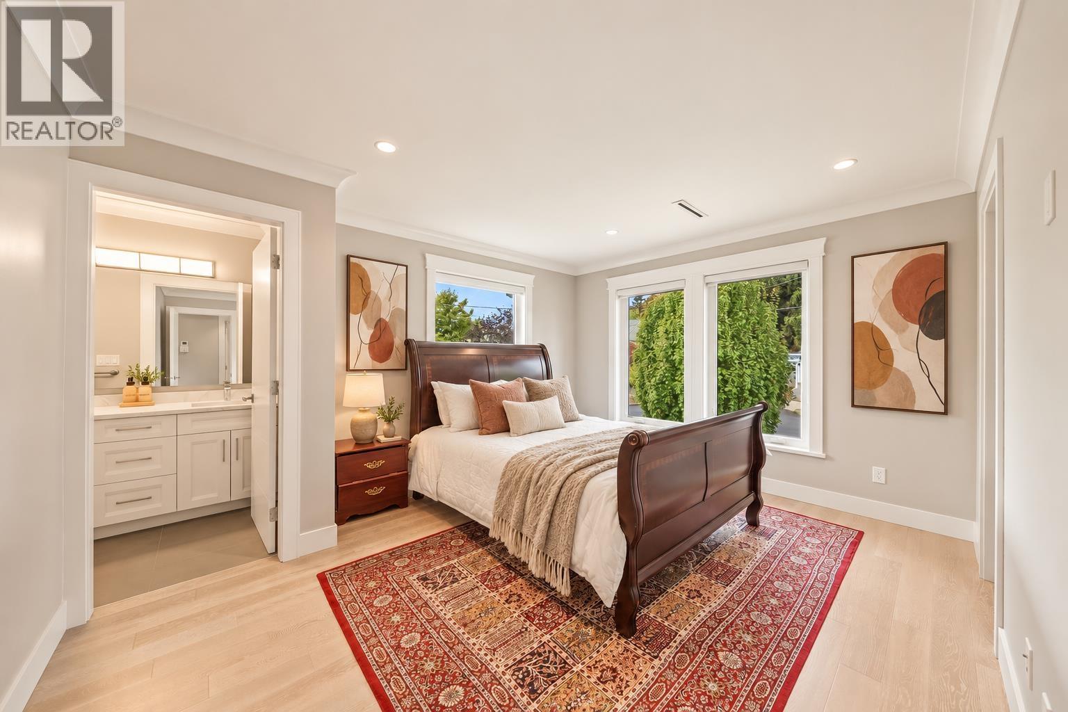 1604 HAMILTON STREET, New Westminster - Image 1
