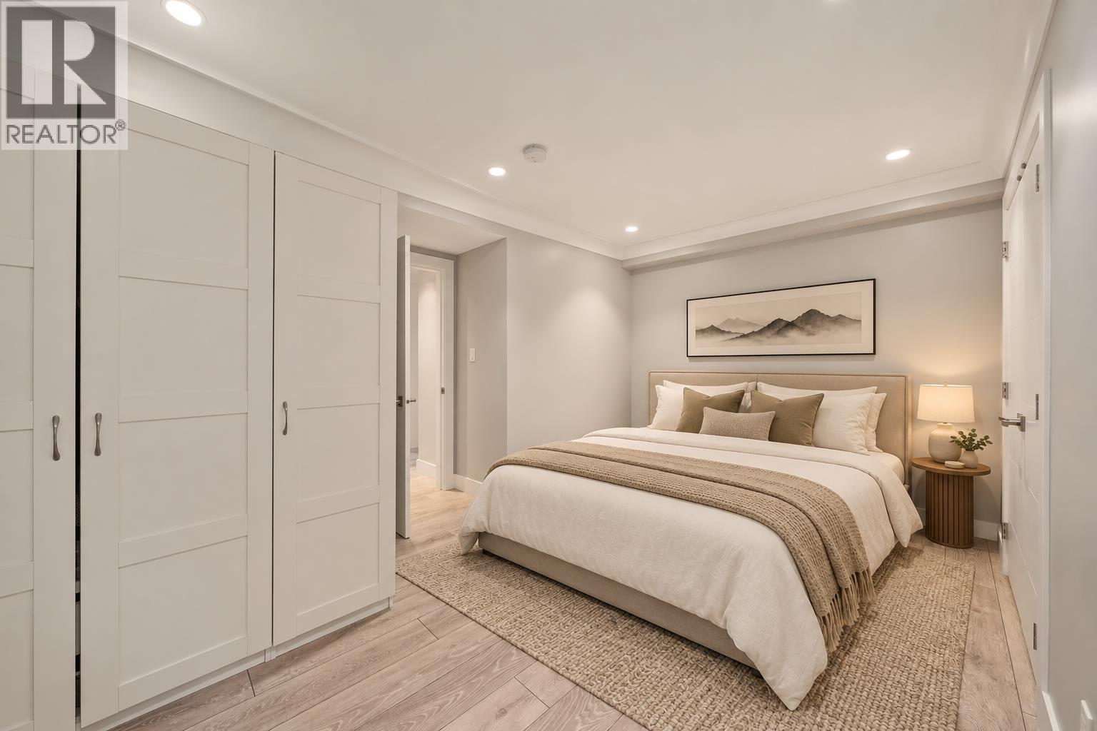 1604 HAMILTON STREET, New Westminster - Image 1