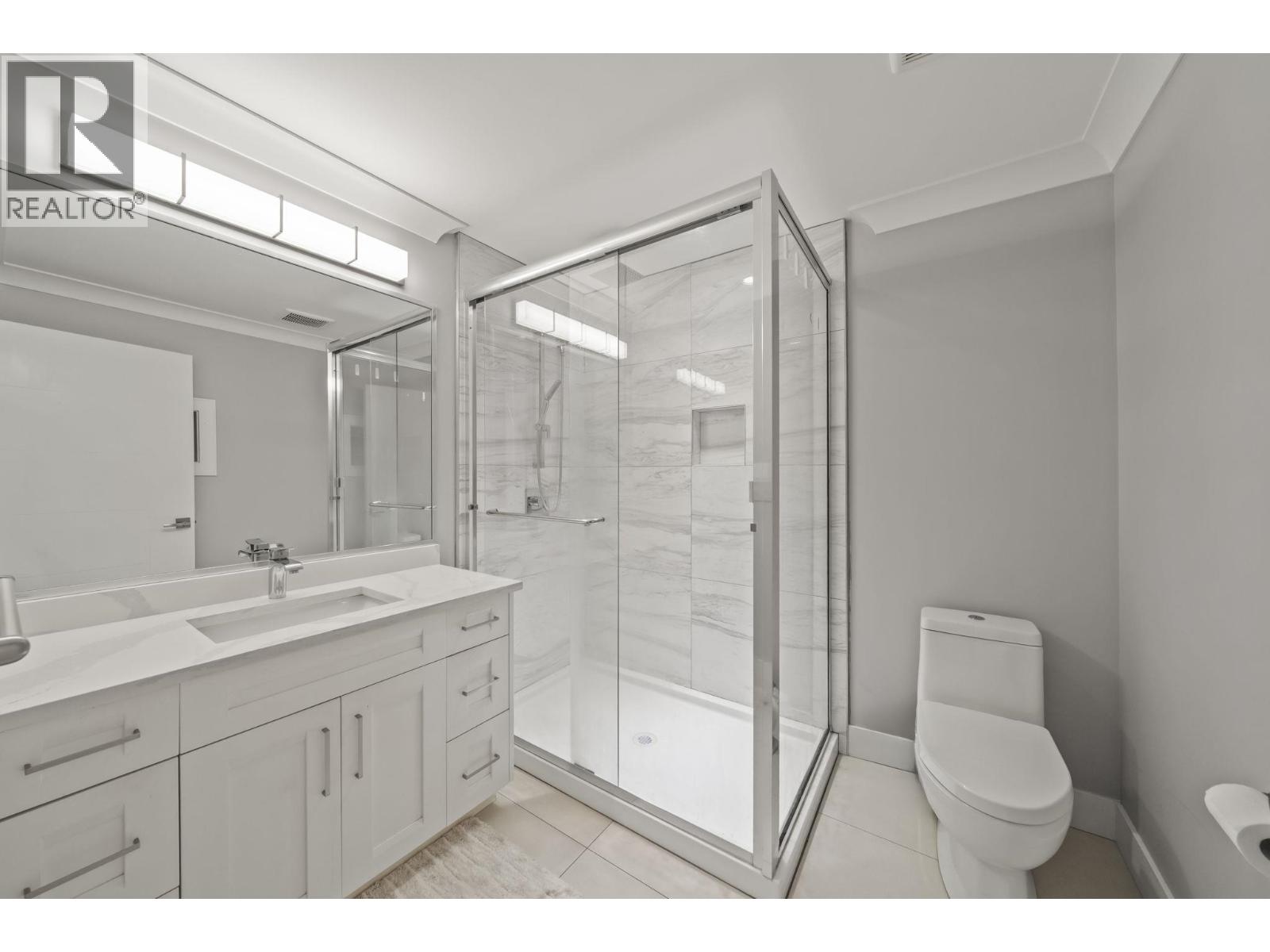 1604 HAMILTON STREET, New Westminster - Image 1