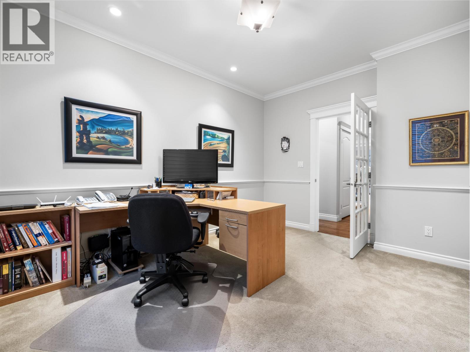 4047 WOODBURY AVENUE, North Vancouver