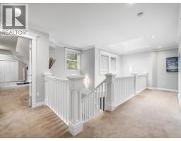 4047 Woodbury Avenue, North Vancouver, BC V7N3N4 Photo 13
