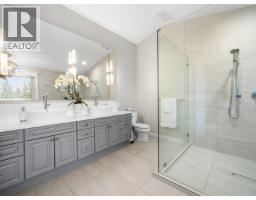 4047 Woodbury Avenue, North Vancouver, BC V7N3N4 Photo 16