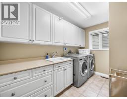 4047 Woodbury Avenue, North Vancouver, BC V7N3N4 Photo 23