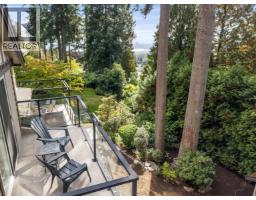 4047 Woodbury Avenue, North Vancouver, BC V7N3N4 Photo 35