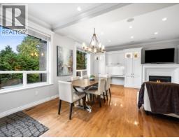 4047 Woodbury Avenue, North Vancouver, BC V7N3N4 Photo 8