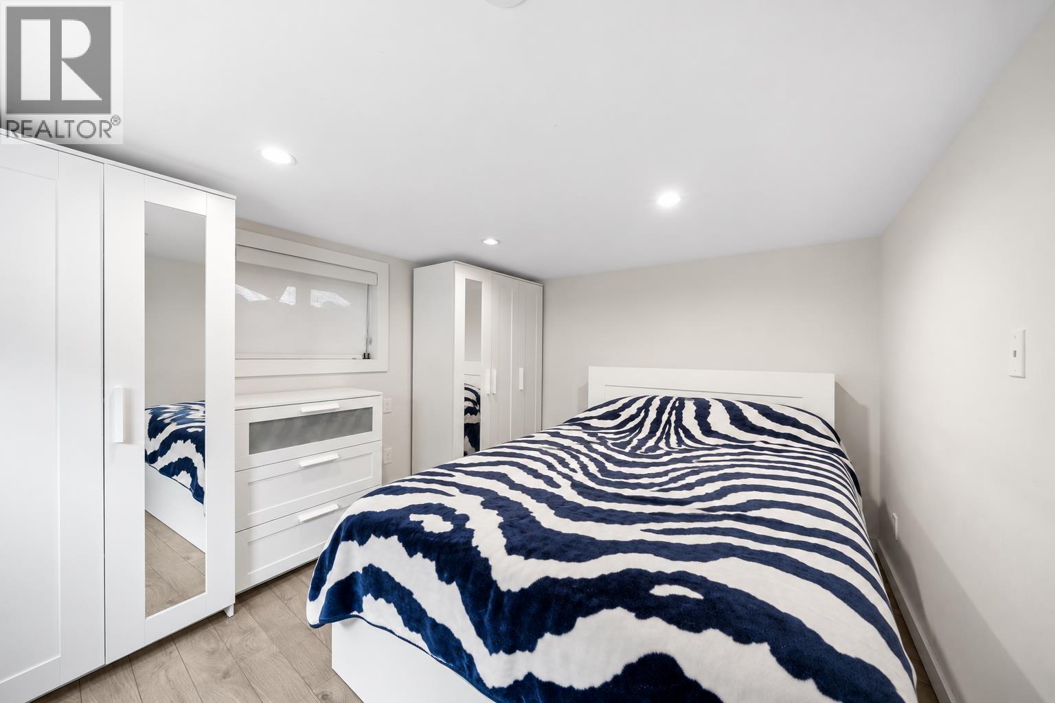 413 SEVENTH AVENUE, New Westminster - Image 1