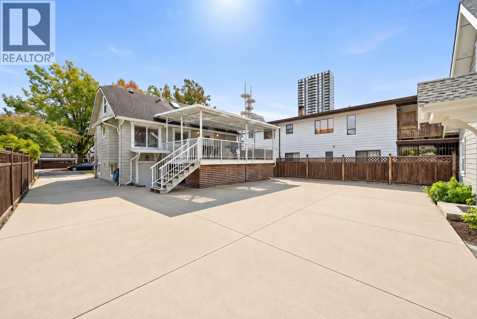 413 SEVENTH AVENUE, New Westminster - Image 1