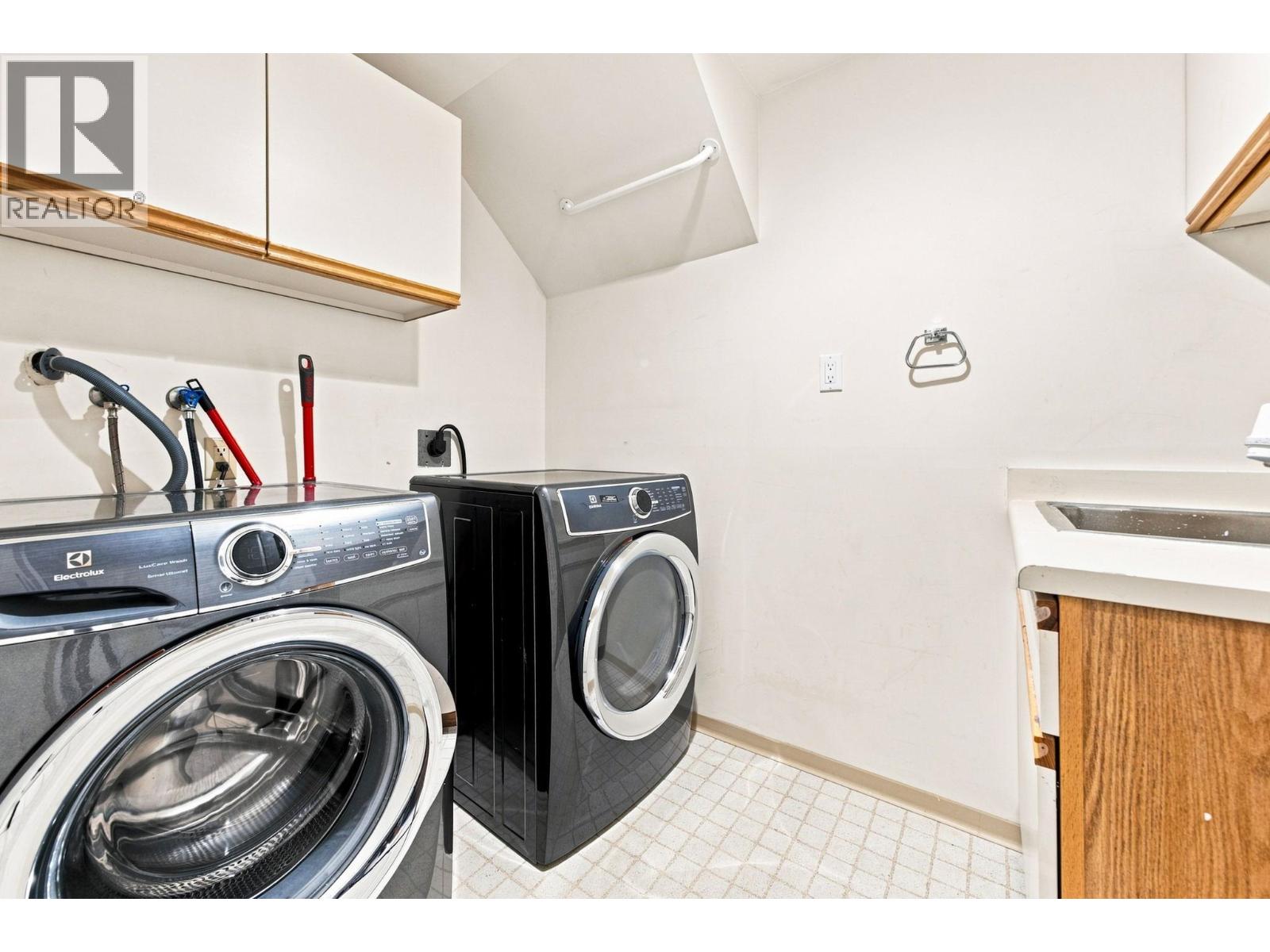 Photo of 4245 NAUTILUS CLOSE 19