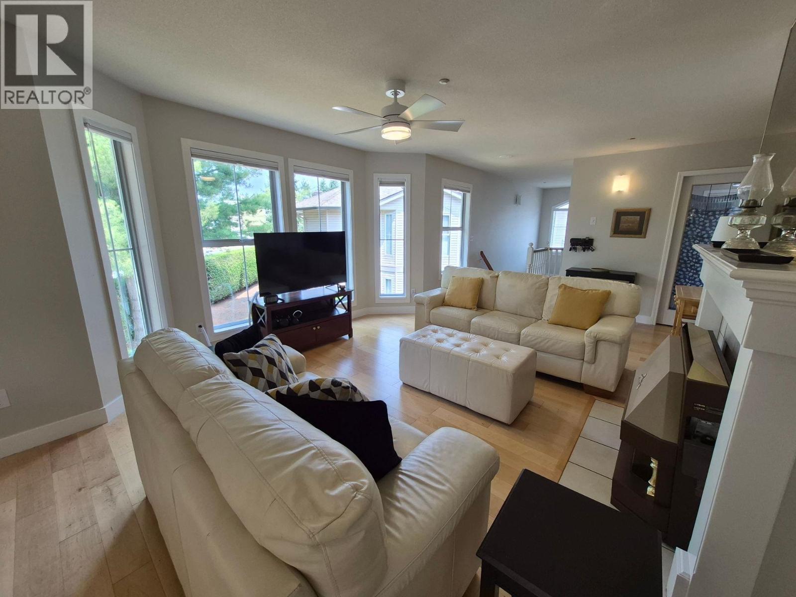 19060 FORD ROAD Unit 26 photo 2