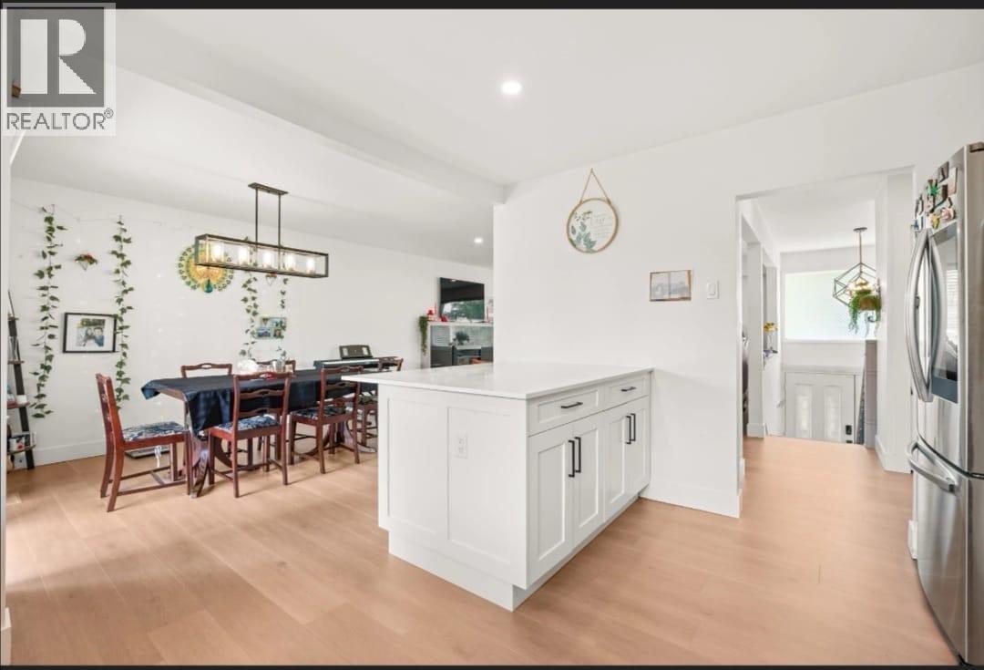 Upper 1106 DUTHIE AVENUE, Burnaby - Image 1