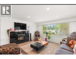 Upper 1106 Duthie Avenue, Burnaby, BC V5A2R4 Photo 10