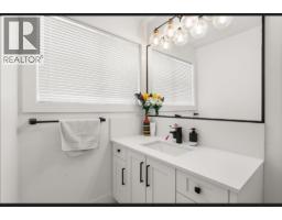 Upper 1106 Duthie Avenue, Burnaby, BC V5A2R4 Photo 14