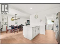 Upper 1106 Duthie Avenue, Burnaby, BC V5A2R4 Photo 7