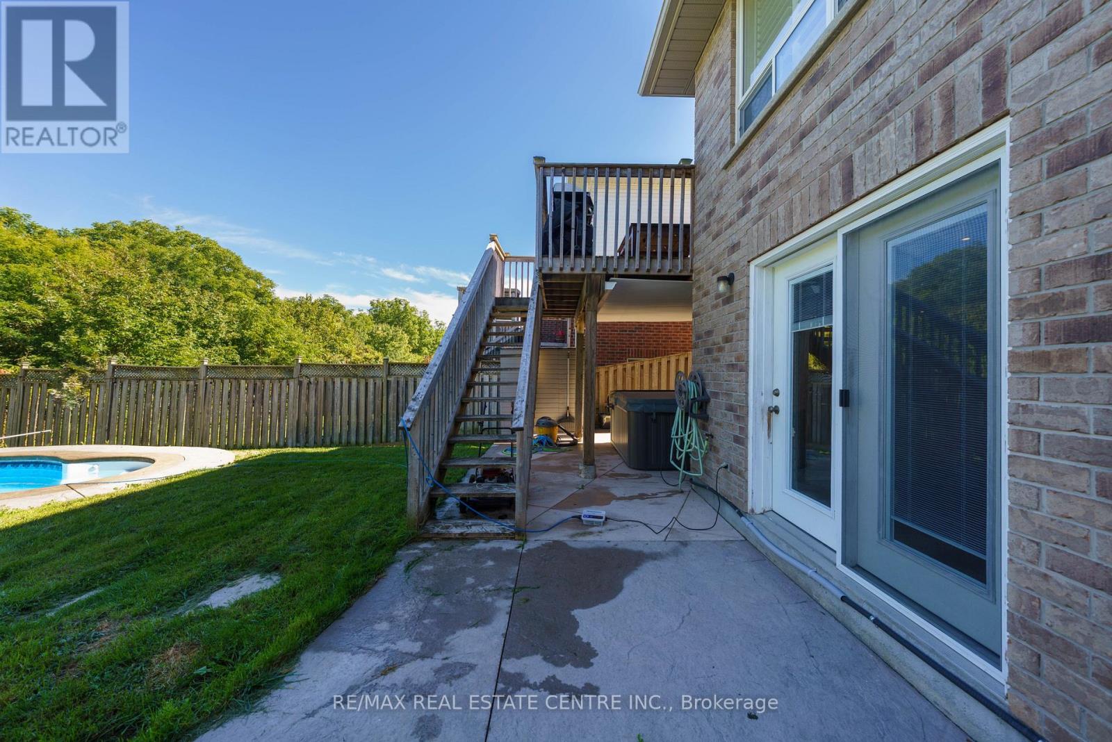 49 CREEKSIDE DRIVE - 32