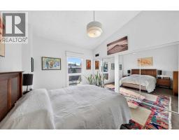 2410, 202 Braeglen Close Sw, Calgary, AB T2W2B1 Photo 10