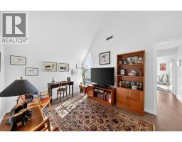 2410, 202 Braeglen Close Sw, Calgary, AB T2W2B1 Photo 15