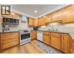 Foyer - 222, 6868 Sierra Morena Boulevard Sw, Calgary, AB T3H3R6 Photo 6