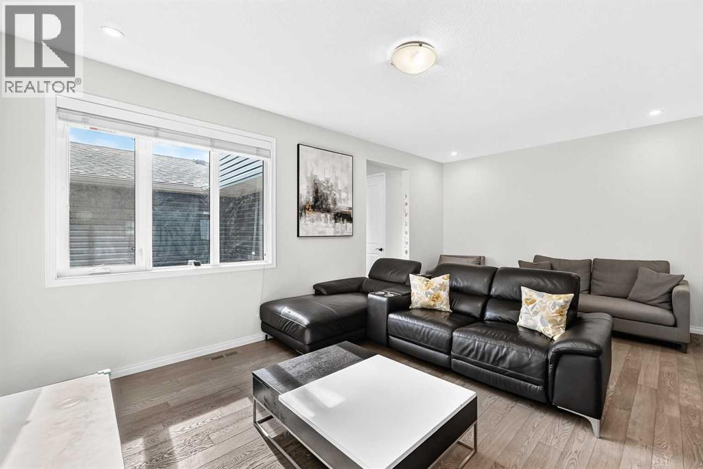 372 Carrington Way NW - 16