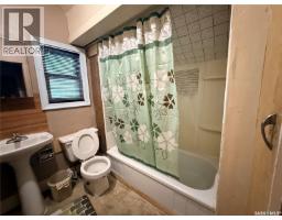 131 2nd Avenue W, Biggar, SK S0K0M0 Photo 17