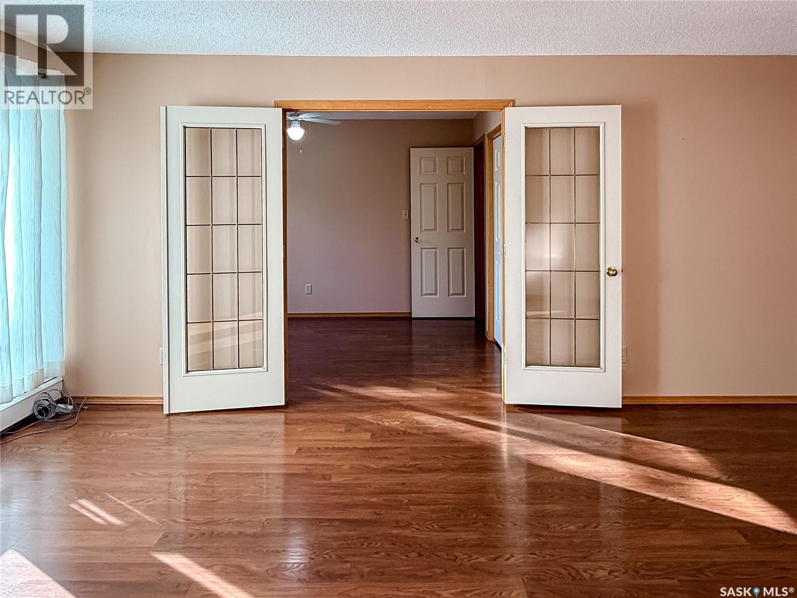 219 960 ASSINIBOINE AVENUE E, Regina — photo 9
