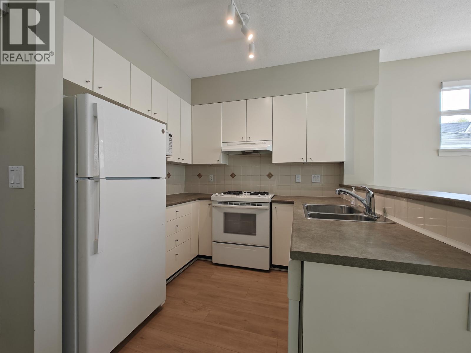 3265 CLERMONT MEWS, Vancouver - Image 1