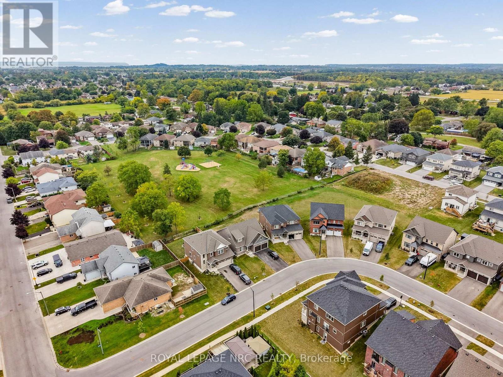 10 ORIOLE CRESCENT, Port Colborne (Main Street) — photo 11