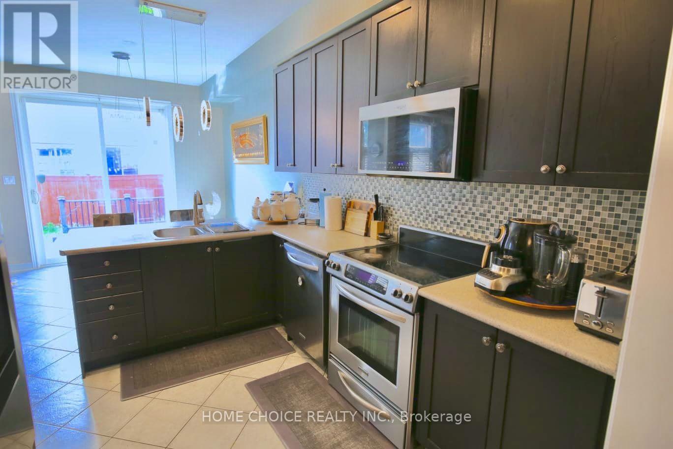#34 3275 STALYBRIDGE DRIVE - 10