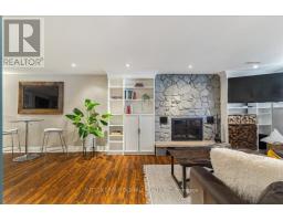 2a Elton Crescent, Toronto, ON M8W2X8 Photo 12