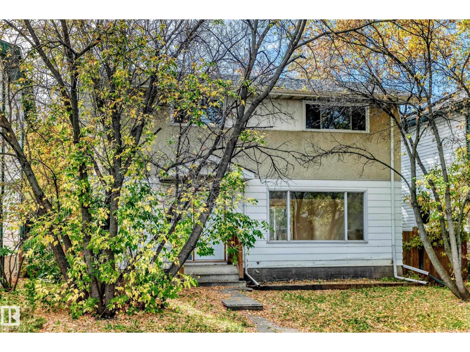 10919 69 AV NW - 3