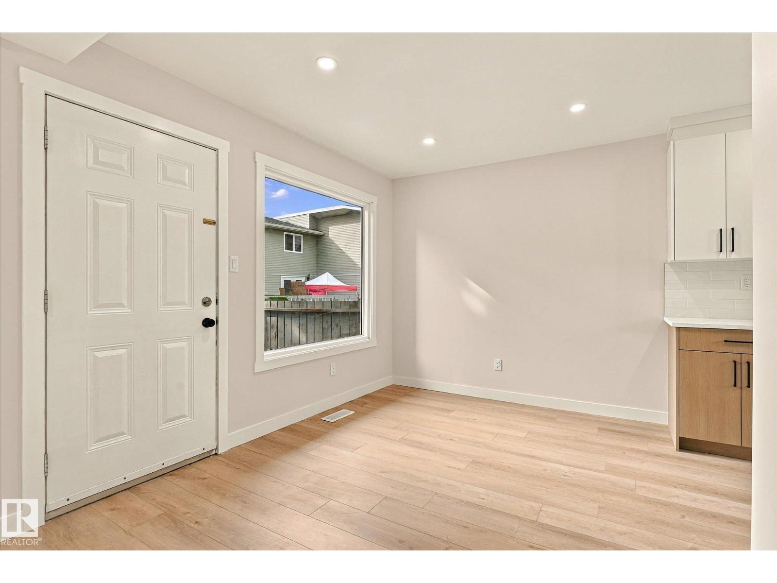 #37 1415 62 ST NW - 6