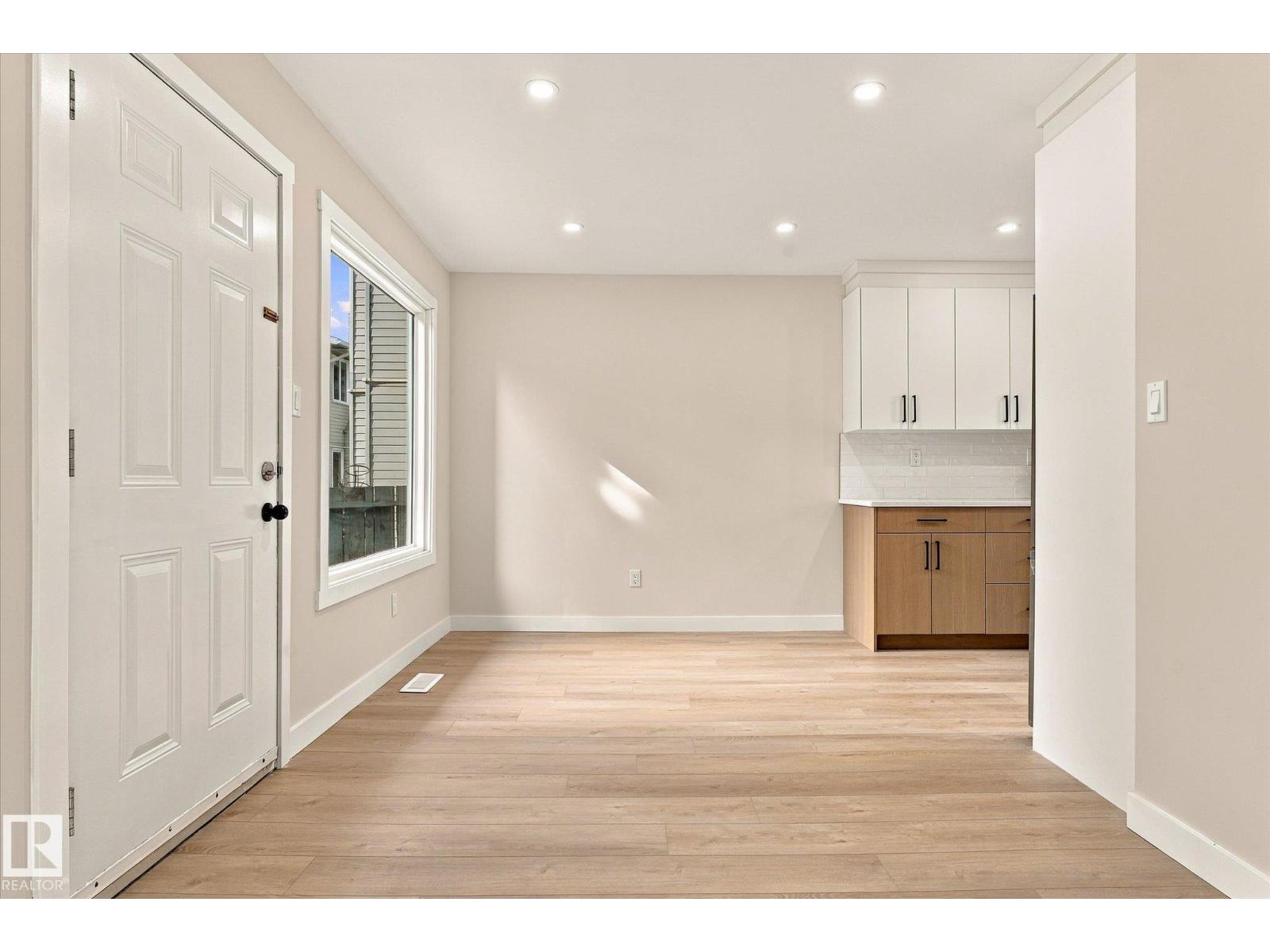 #37 1415 62 ST NW - 8