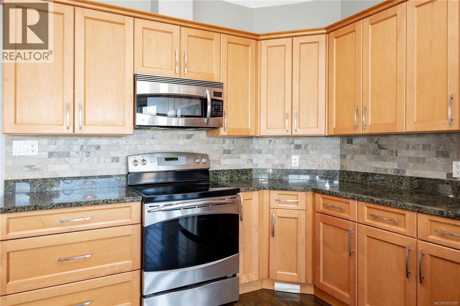 696 Pacific Heights Lane - Image 11