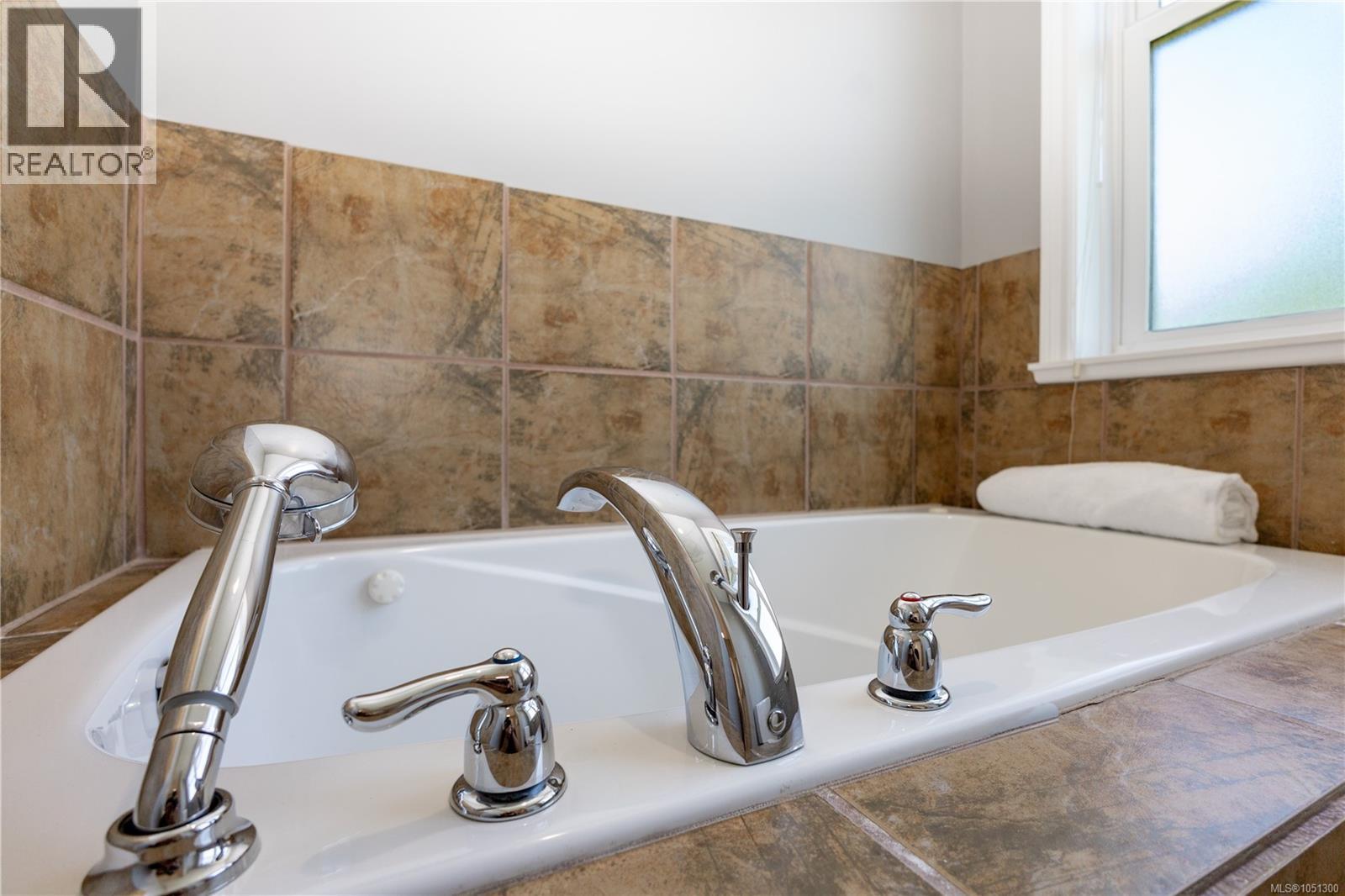 696 Pacific Heights Lane - Image 41