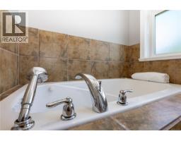 696 Pacific Heights Lane, Campbell River, BC V9H0A6 Photo 41