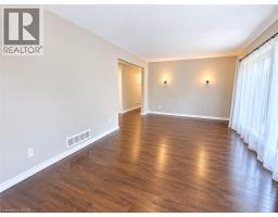 Foyer - 44 Patterson Avenue Unit# A, Brantford, ON N3S6X2 Photo 8